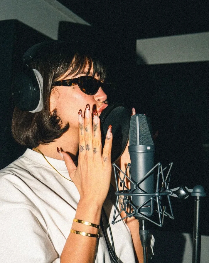 Dafina Zeqiri au studio